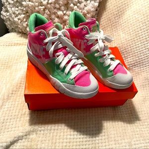 Women’s Nike Outbreak Sneakers